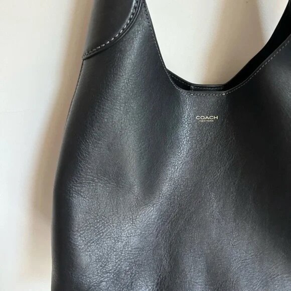 Coach Black Leather Shoulder Bag - Picture 4 of 6